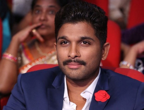 allu arjun,chiranjeevi,pawan kalyan,allu arjun fans,kumari 21f audio launch  అల్లు అర్జున్ సొంత కుంపటి..? 